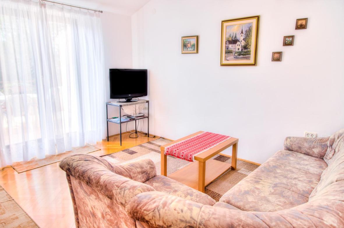 Apartment Josip 2011 Fažana Exteriér fotografie