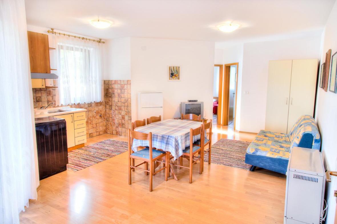 Apartment Josip 2011 Fažana Exteriér fotografie