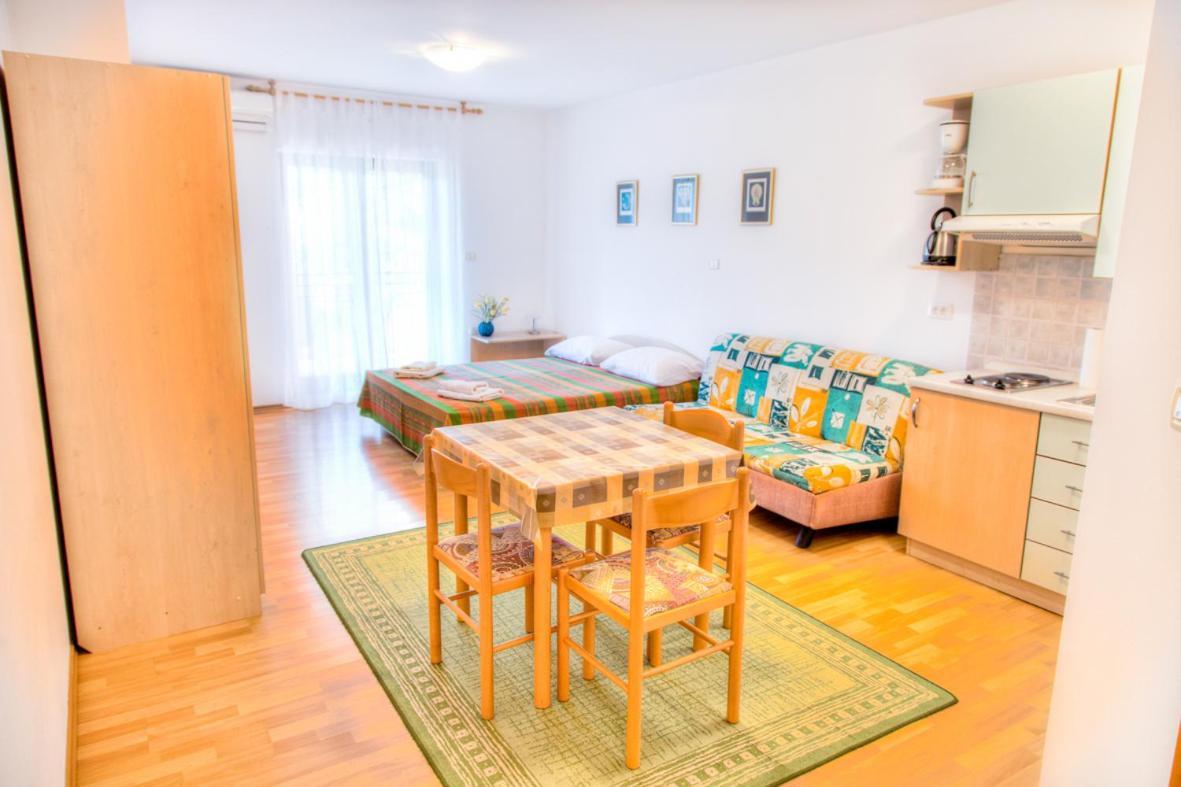 Apartment Josip 2011 Fažana Exteriér fotografie